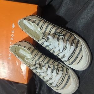Rocket dog sneakers size 9